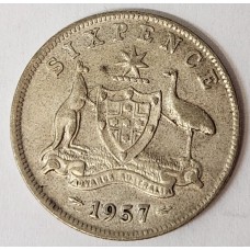 AUSTRALIA 1957 . SIXPENCE